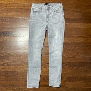 Express Jeans. Legging High Rise Skinny. light gray wash. Size 10R